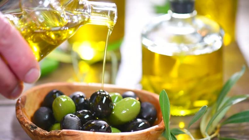 Oliiviöljy voi vähentää ummetusta