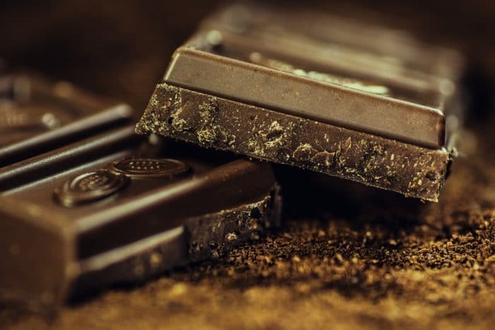 tumma suklaa alentaa korkeaa verenpainetta