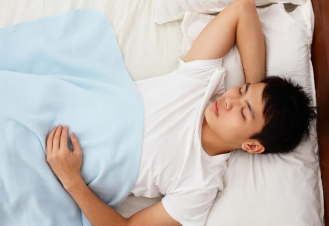 nukkumisasento vaikuttaa ruoansulatukseen