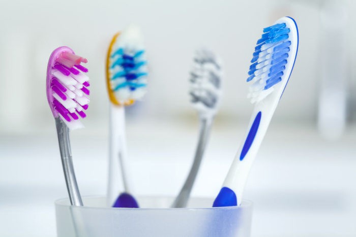 hammasharjan muoto ja toiminta