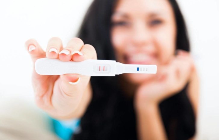 Tarkista raskaus testipakkauksella