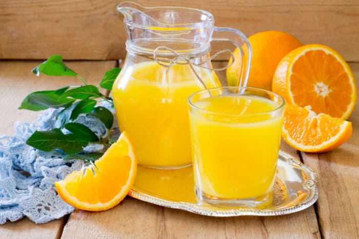 valitse terveellinen appelsiinimehu